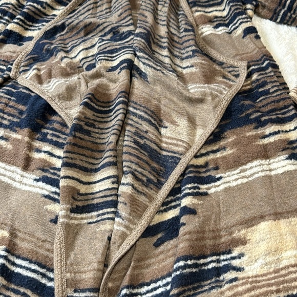 Lucky Brand Navy Blue, Tan, Cream Cardigan‎ - Picture 5 of 7